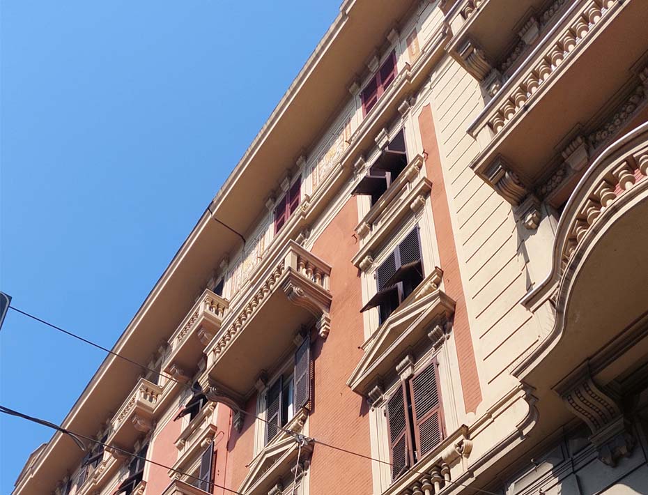 Riqualificazione delle facciate di via Cornigliano a Genova a cura di Boero