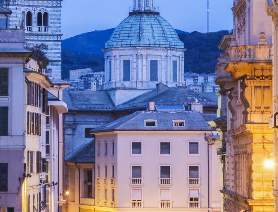 Riqualificazione delle facciate di via San Lorenzo a Genova a cura di Boero