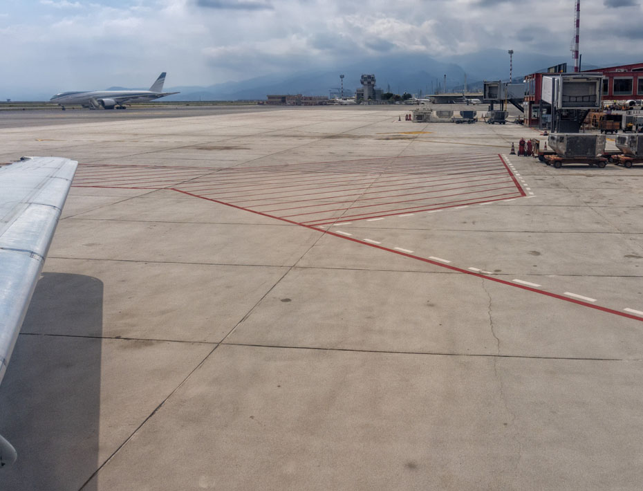 Riqualificazione delle torri dell'aeroporto Cristoforo Colombo a cura di Boero