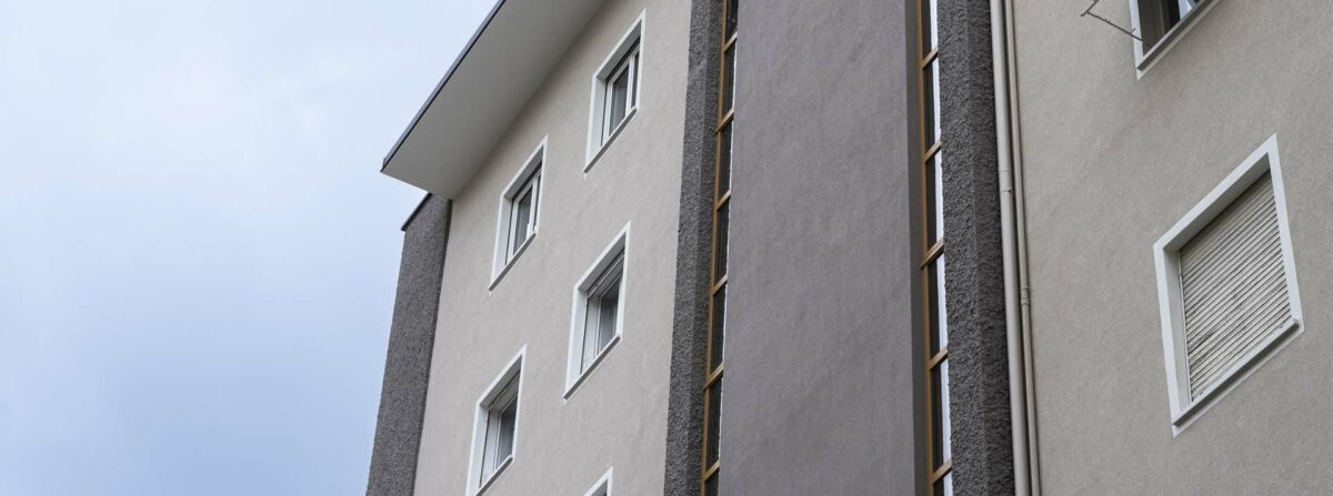 Risanamento della facciata di un condominio a Bolzano, Boero